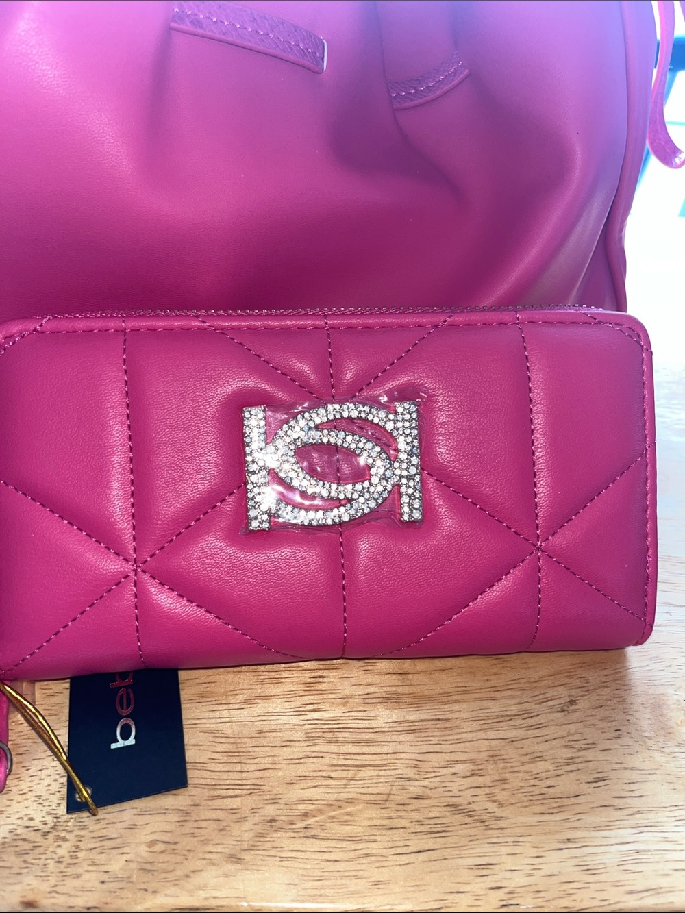 bebe Hot Pink Quilted Wallet and Drawstring Shoulder Bag Set - Picture 4 of 5